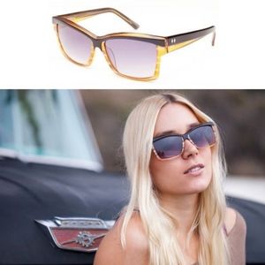 Tres Noir Sophia Sunglasses